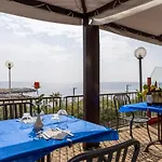 Ristorante Lucciola 호텔 2*