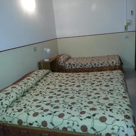 Ristorante Lucciola 2* 산토스테파노알마레