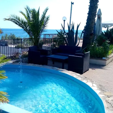 Hotell Ristorante Lucciola Santo Stefano al Mare