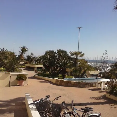 호텔 Ristorante Lucciola 2*