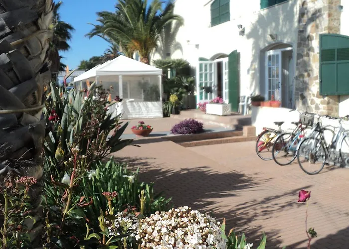 Ristorante Lucciola فندق سانتو ستيفانو أل ماري
