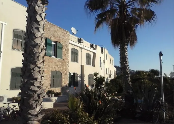 فندق Ristorante Lucciola