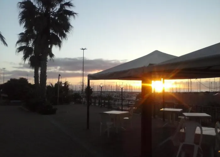 מלון Ristorante Lucciola 2*