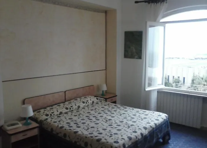 Ristorante Lucciola מלון סנטו סטפנו אל מארה